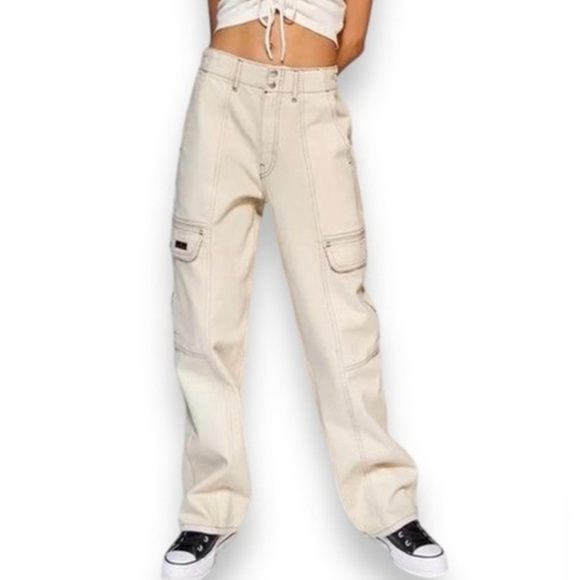 BDG Urban Outfitters Y2K Relaxed Skate Beige Women’s Cargo Jean Size 27 - Picture 1 of 8